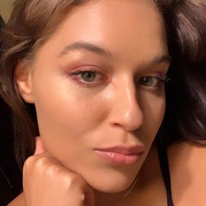 Meet your Posher, Arielle